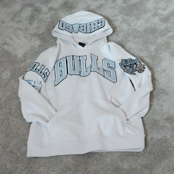 White Graphic Sweater with Blue Accents - Picture 7 of 13